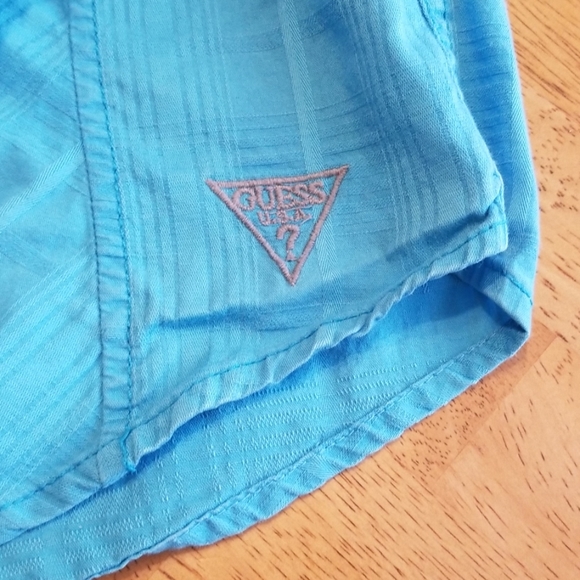 guess button up shirt - Picture 2 of 8